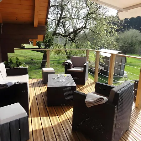 De Lucie Et Lison * Erckartswiller